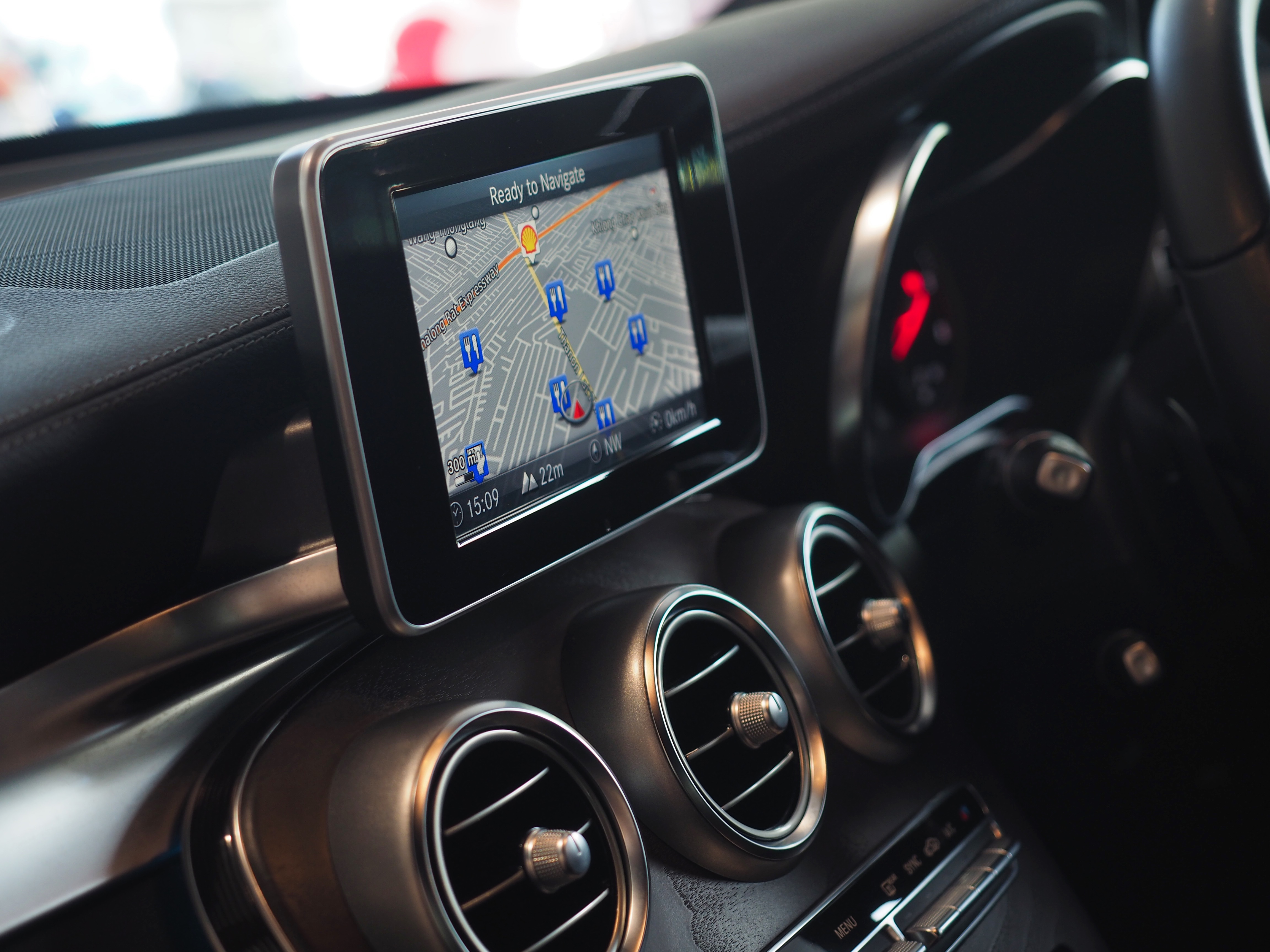 จองแล้ว GLC250d Off Road 4MATIC W253