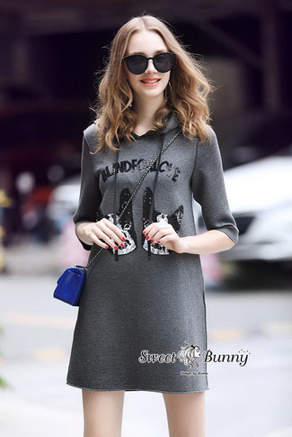 เดรสฮู้ดน้องหมาเดรสทรงแขนยาวพอดีศอกมีหมวก