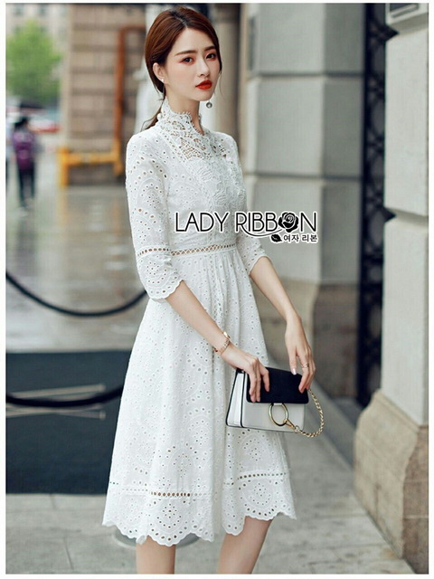 เดรสผ้าคอตตอนปักและฉลุลาย