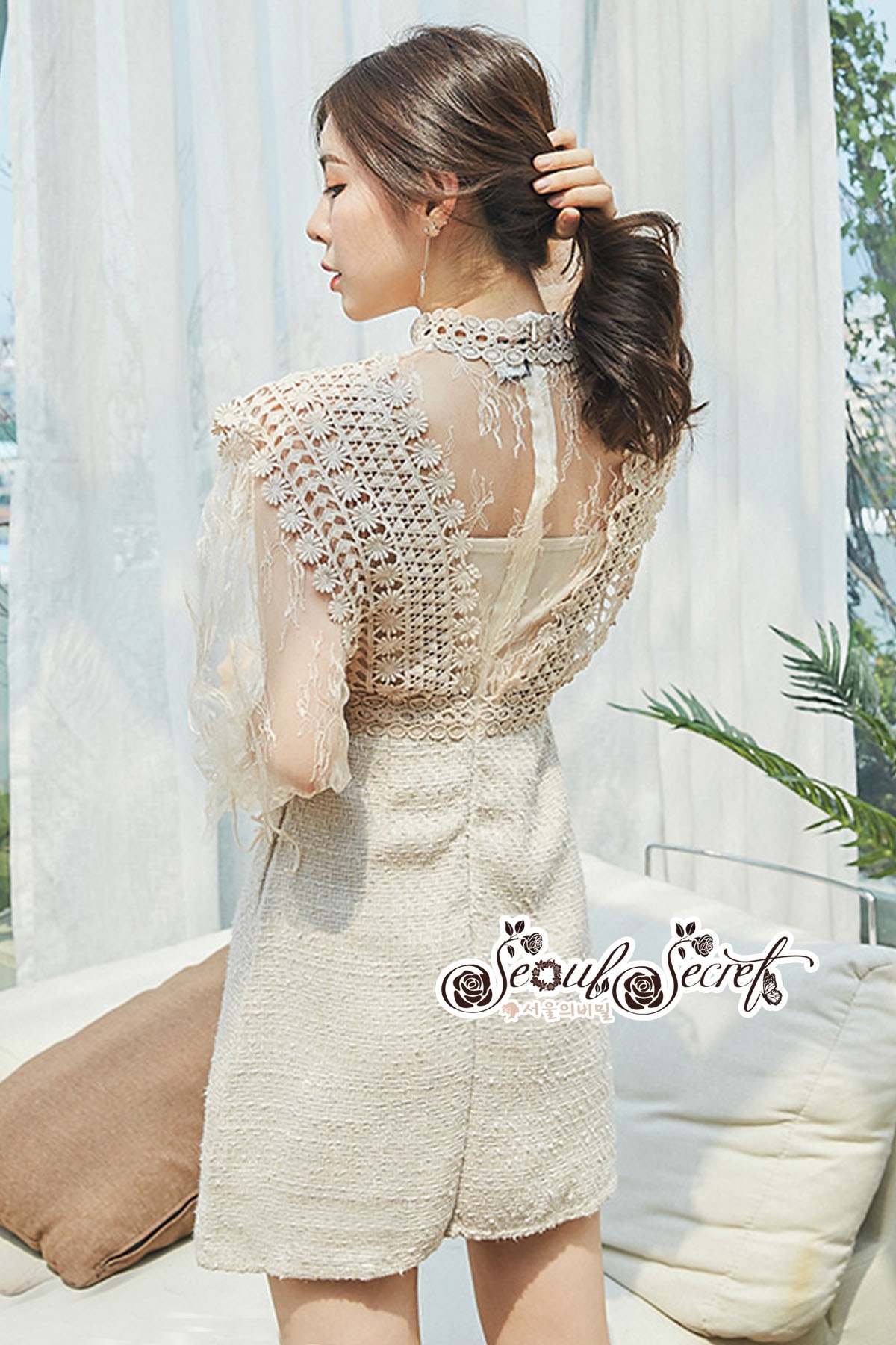 มินิเดรสสวยหรู โทนสีครีมนู๊ดลุคสาวแฟชั่นนิสตร้า