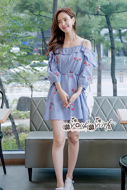 เนื้อผ้าคอตตอลลินินพิมพ์ลายริ้วสีฟ้า
