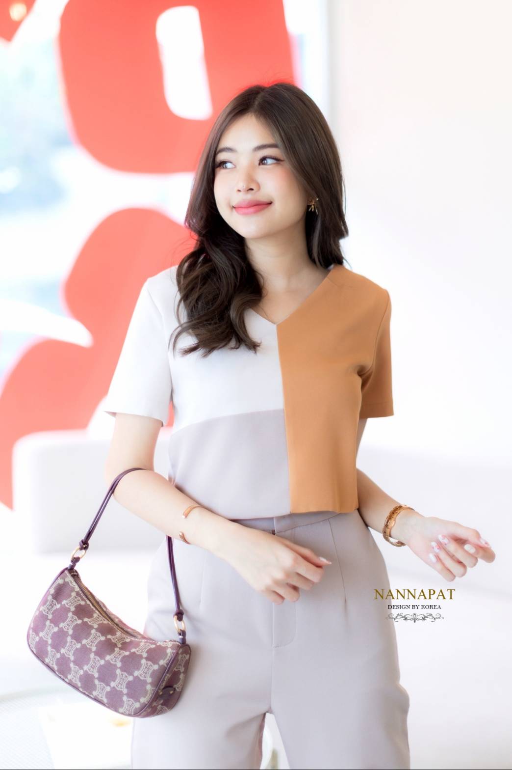 เสื้อทรีโทนซิปหลัง