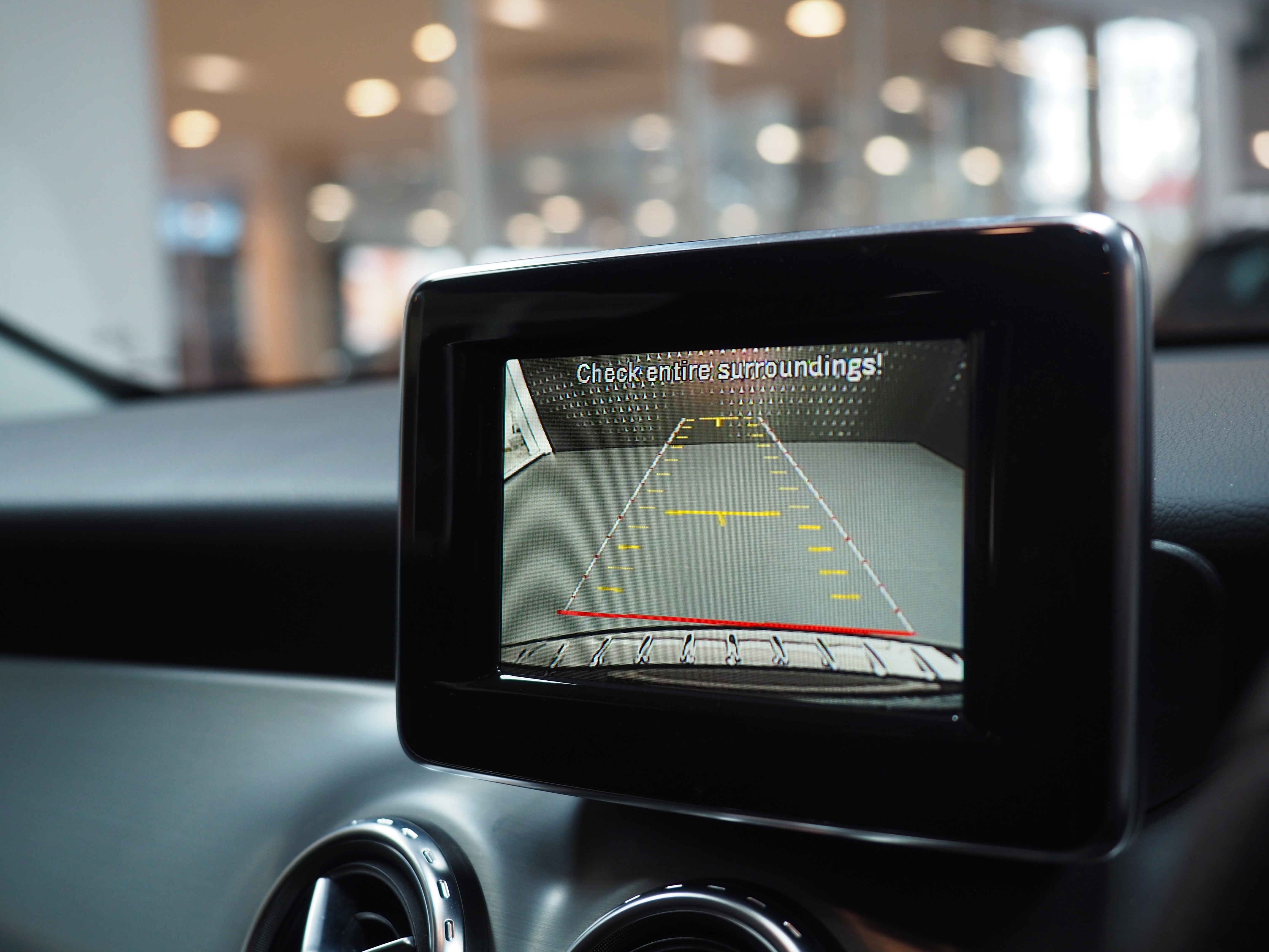 จองแล้ว GLA200 Urban W156