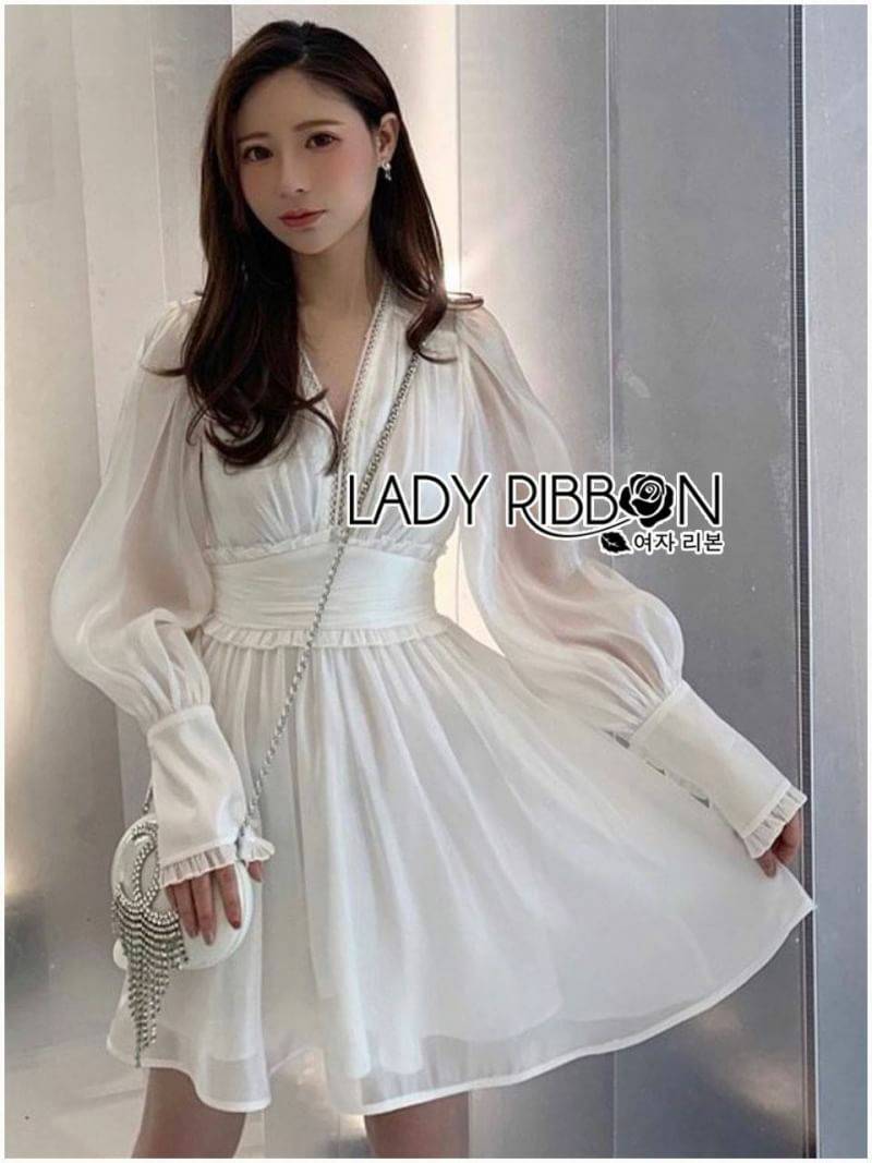 มินิเดรสผ้าเชียร์สีขาว ลุคนีเป็นลุดคุณหนู