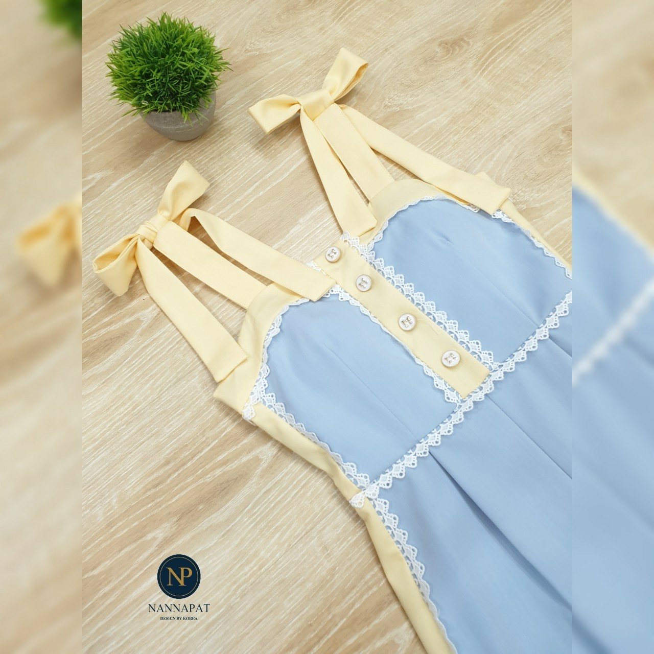 ผ้าคัทติ้งมีซับในอย่างดี ซิปหลัง