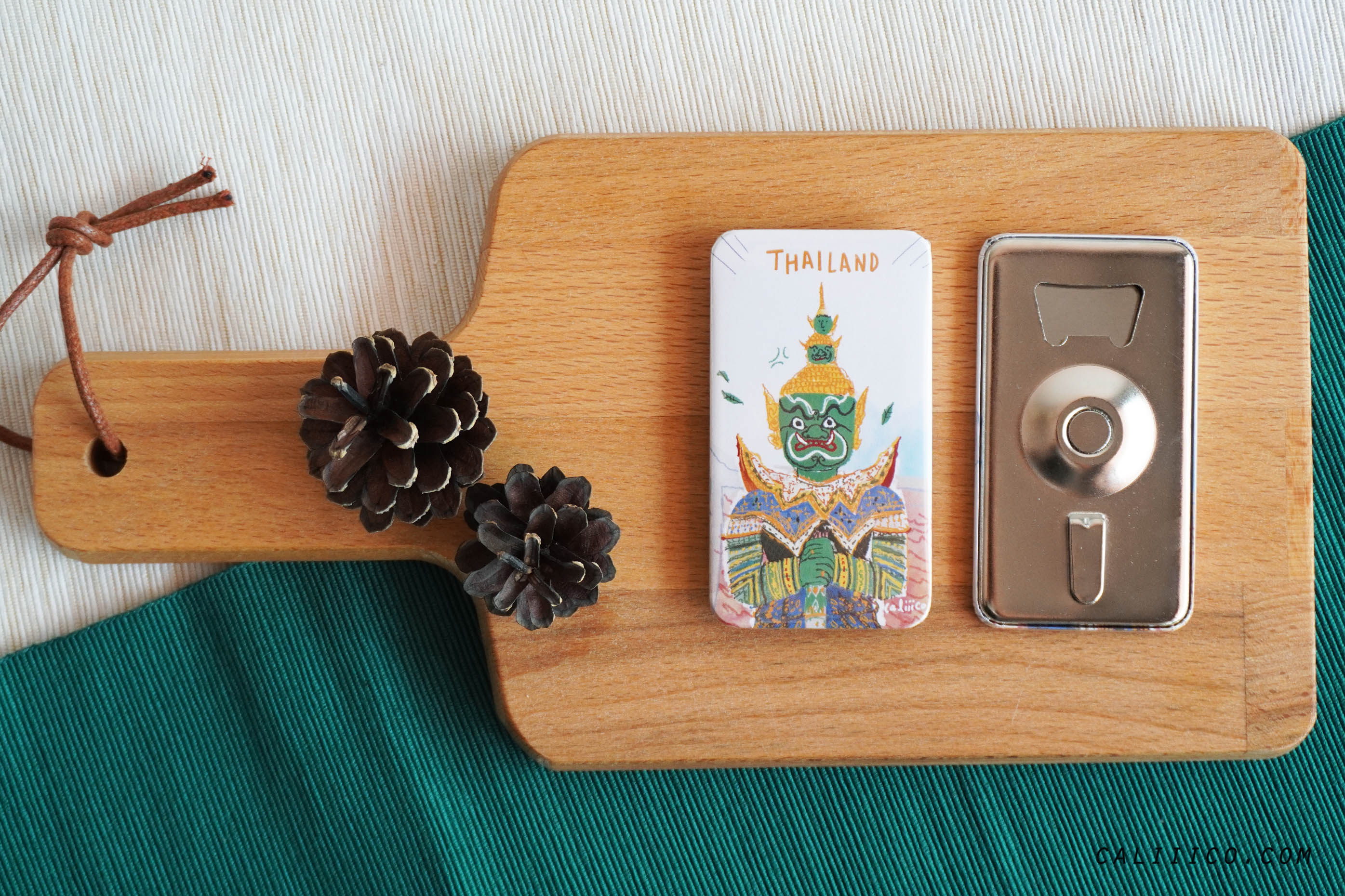 Caliiicoที่เปิดขวดพร้อมแม่เหล็กติดตู้เย็น ลายยักษ์เขียว bottle opener with magnet