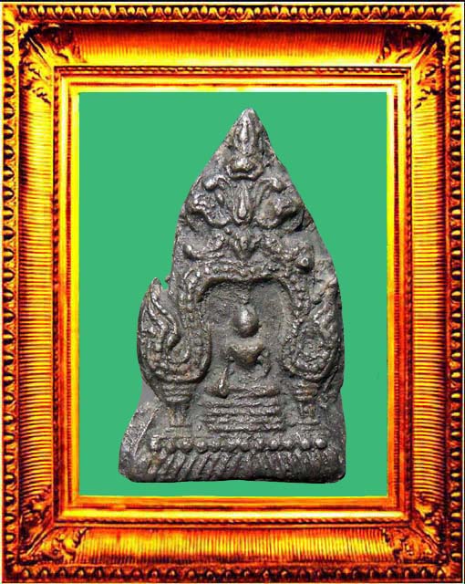 พระซุ้มจิกเนื้อชินเงินผิวสนิมดำ