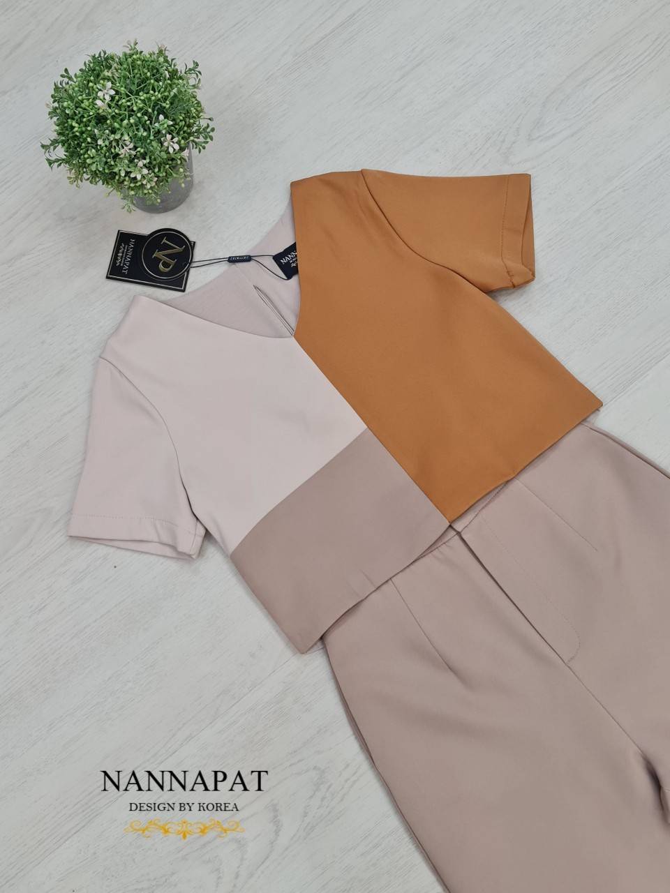 เสื้อทรีโทนซิปหลัง