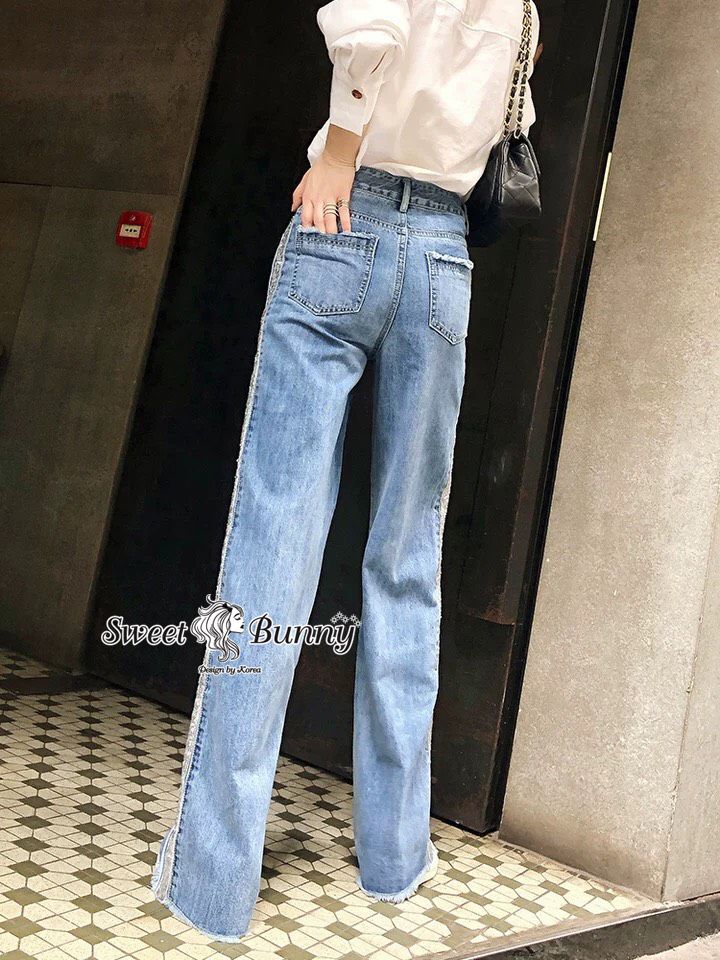 กางเกงยีนส์ทรงเอวสูงขากระบอกตรง ใส่แบบทรงสไตล์ปล่อย