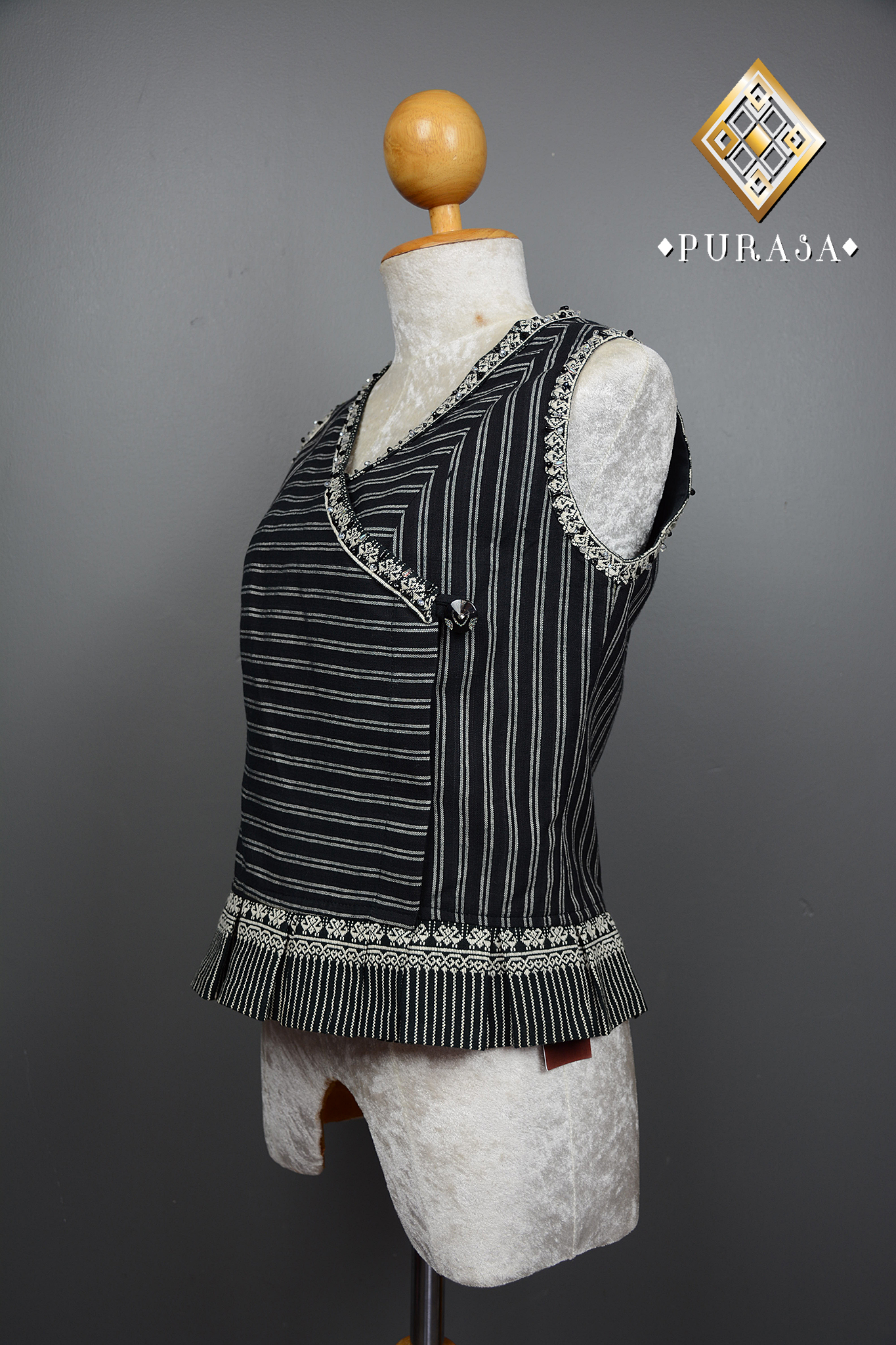 PUS022 เสื้อผ้าฝ้ายแต่งตีนจก