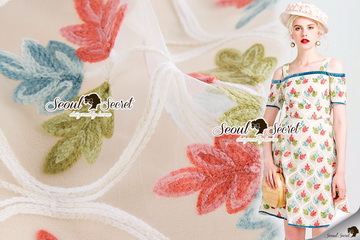 Lady Ribbon Online ขายส่งเสื้อผ้าออนไลน์ของแท้ SS07070716 Seoul Secret Say's... Mixxy Color Leaf Sweety Netty Cream Dress