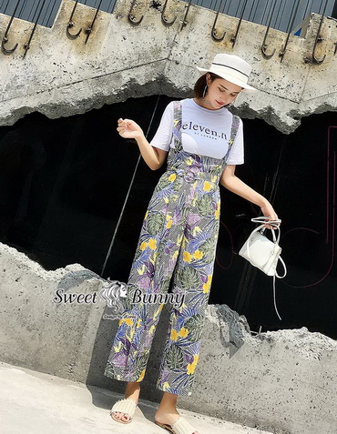 เสื้อยืดเอี๊ยมกางเกงเกาหลีเสื้อผ้ายืด