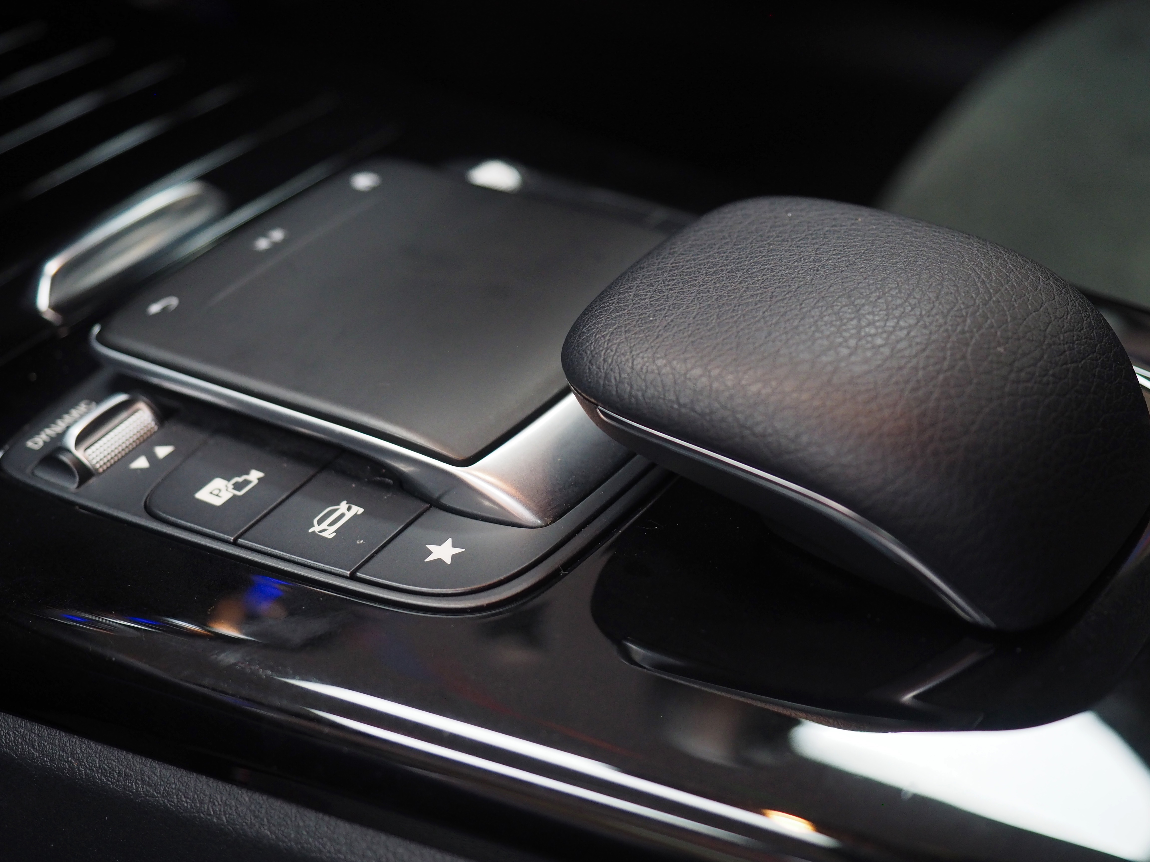 จองแล้ว A200 AMG Dynamic W177