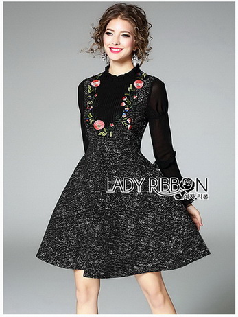 Lady Heidi Flower Black Tweed Dress