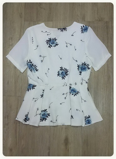 เสื้อเข็มขลัดกางเกงเสื้อแขนสั้น