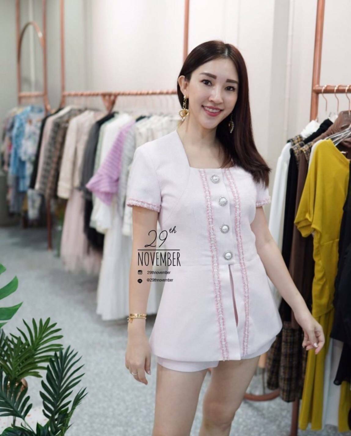 ชุดเซตเสื้อแขนสั้นดีเทลแต่งแถบฟรุ้งฟริ้ง