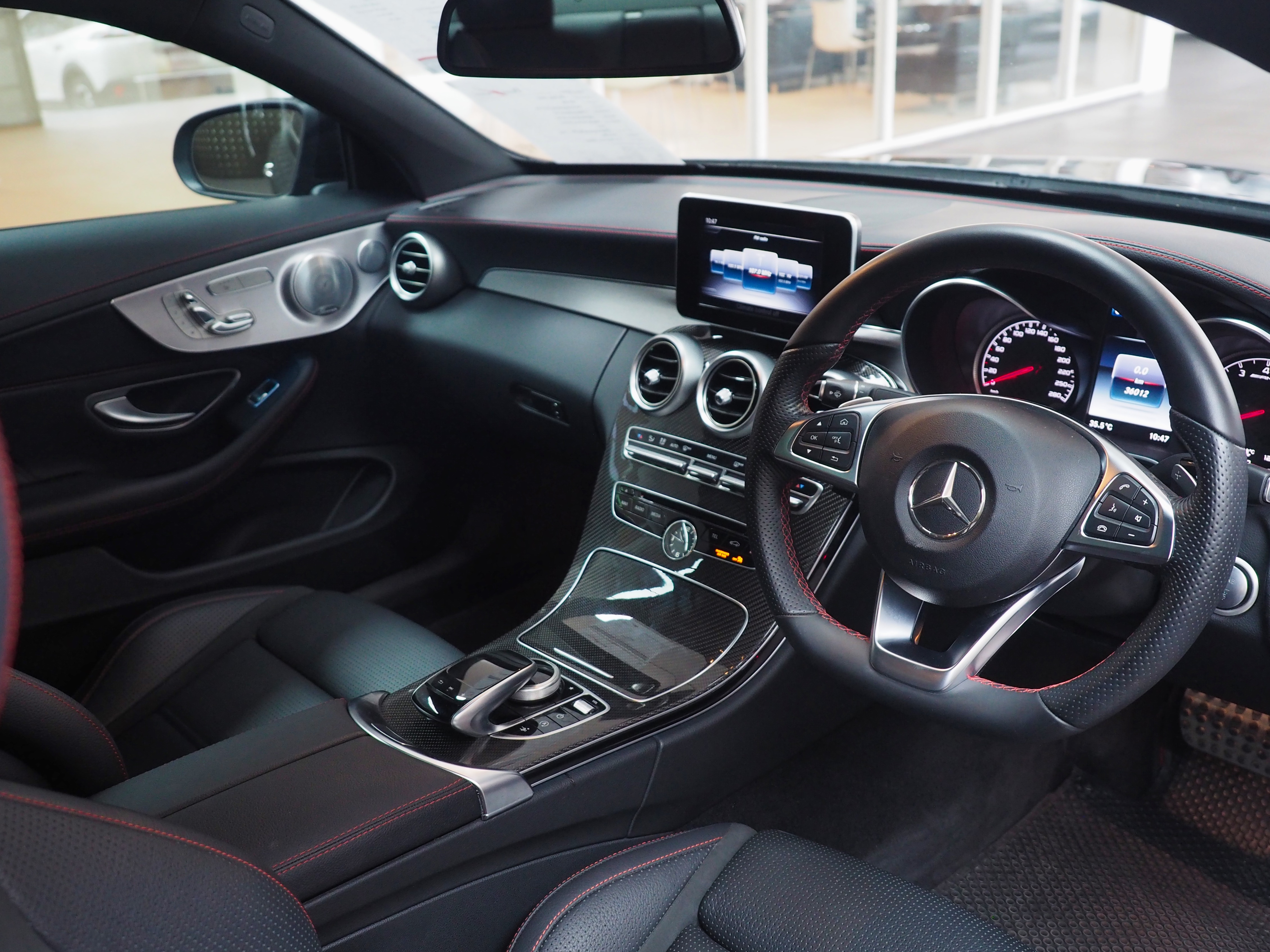 จองแล้ว C43 AMG 4MATIC Coupe W205