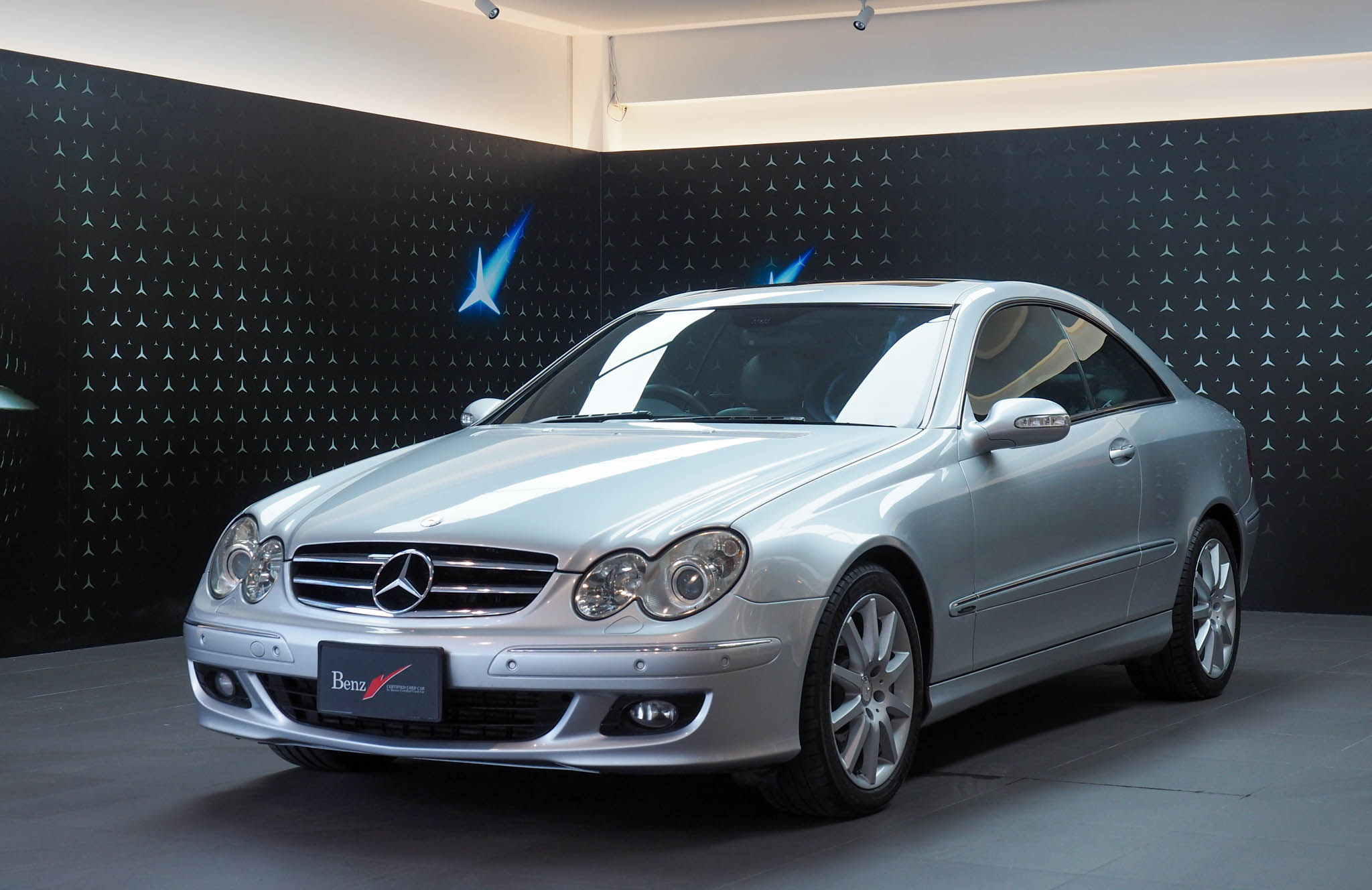 จองแล้ว CLK200 Kompressor Avantgarde W209