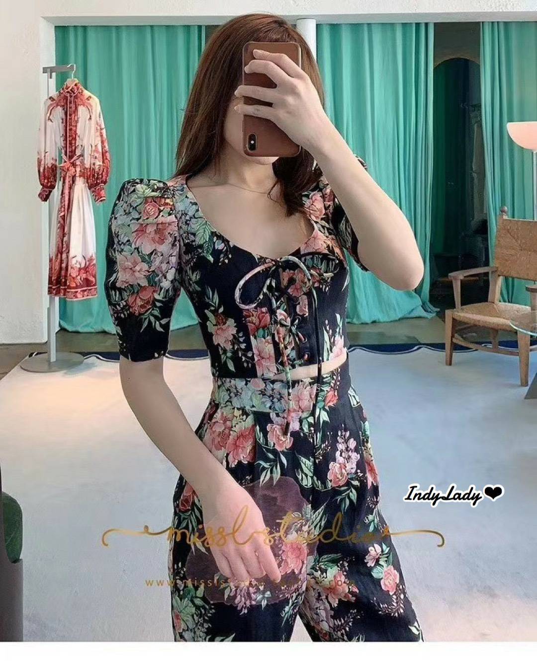 เสืื้อแขนสั้นพร้อมกางเกงขายาว