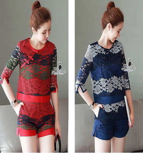 Lavida Floral layer lace top chic