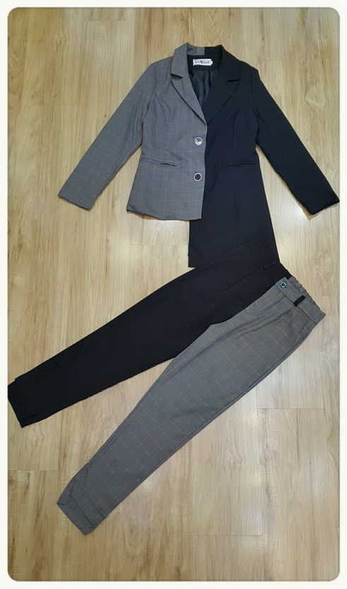 เสื้อสูทแขนยาวทรงเก๋มาก ใช้ผ้าทูโทนมาต่อกัน