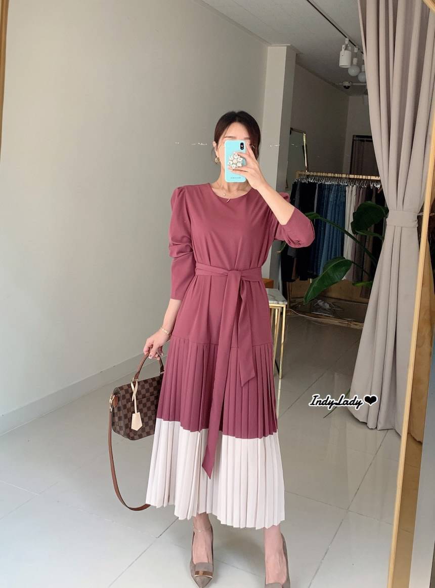 เดรสยาว แขนยาว ทรงปล่อย