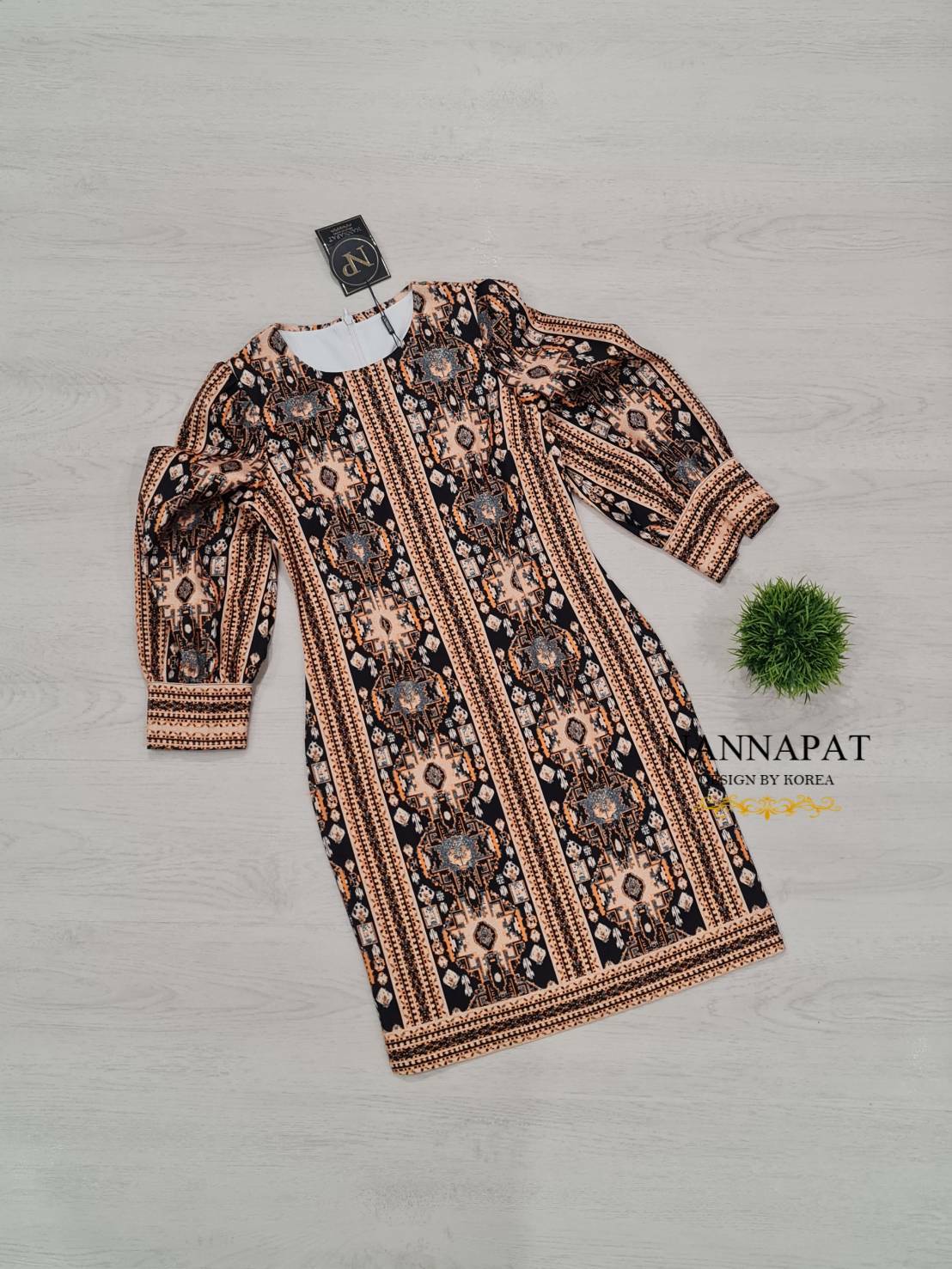 เดรสซับในงานซิปหลังแขนยาวพอง