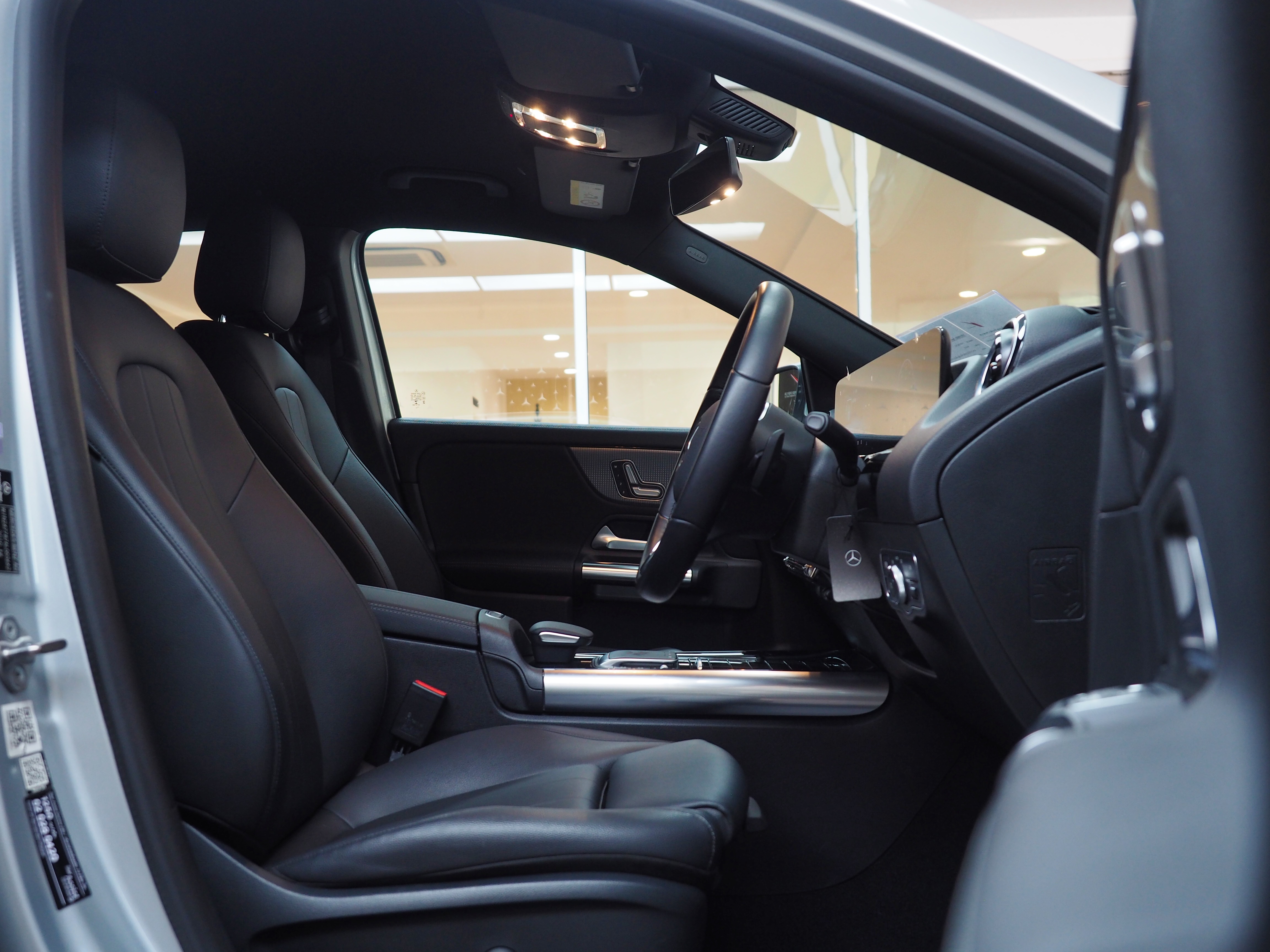 จองแล้ว GLA200 Progressive W177