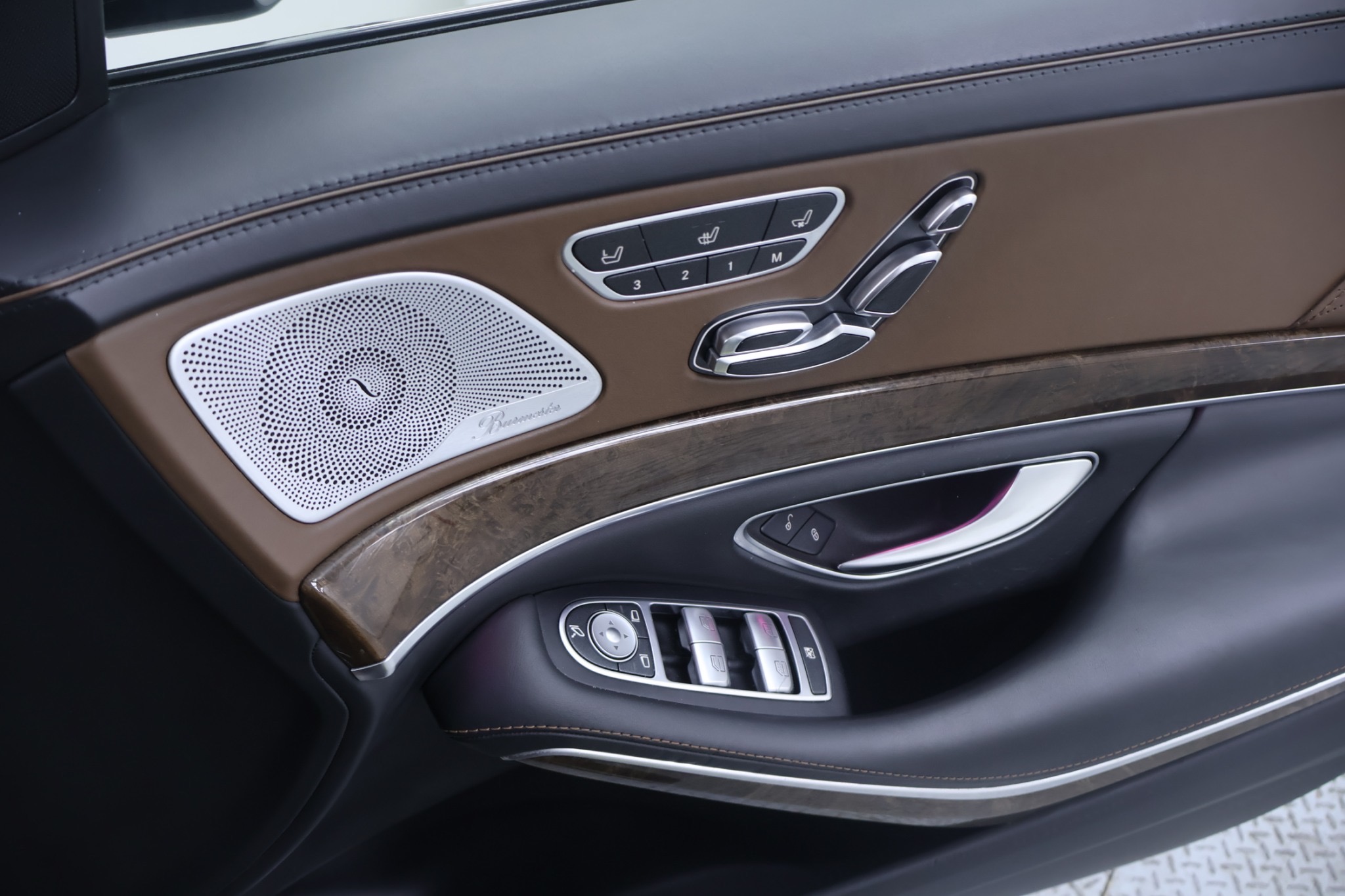 จองแล้ว S500e AMG Premium W222