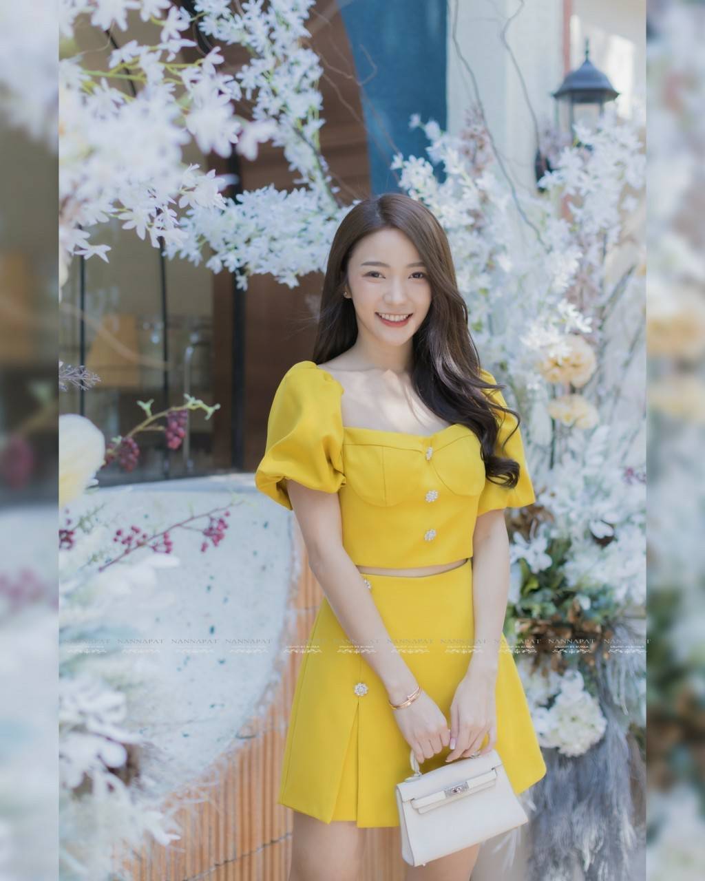 เสื้อคร็อปซิปหลังแขนตุ๊กตาสีเหลือง