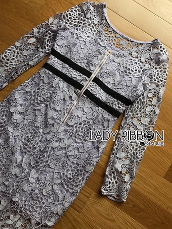 Lady Vanessa Soft Elegant Blue Lace Midi Dress