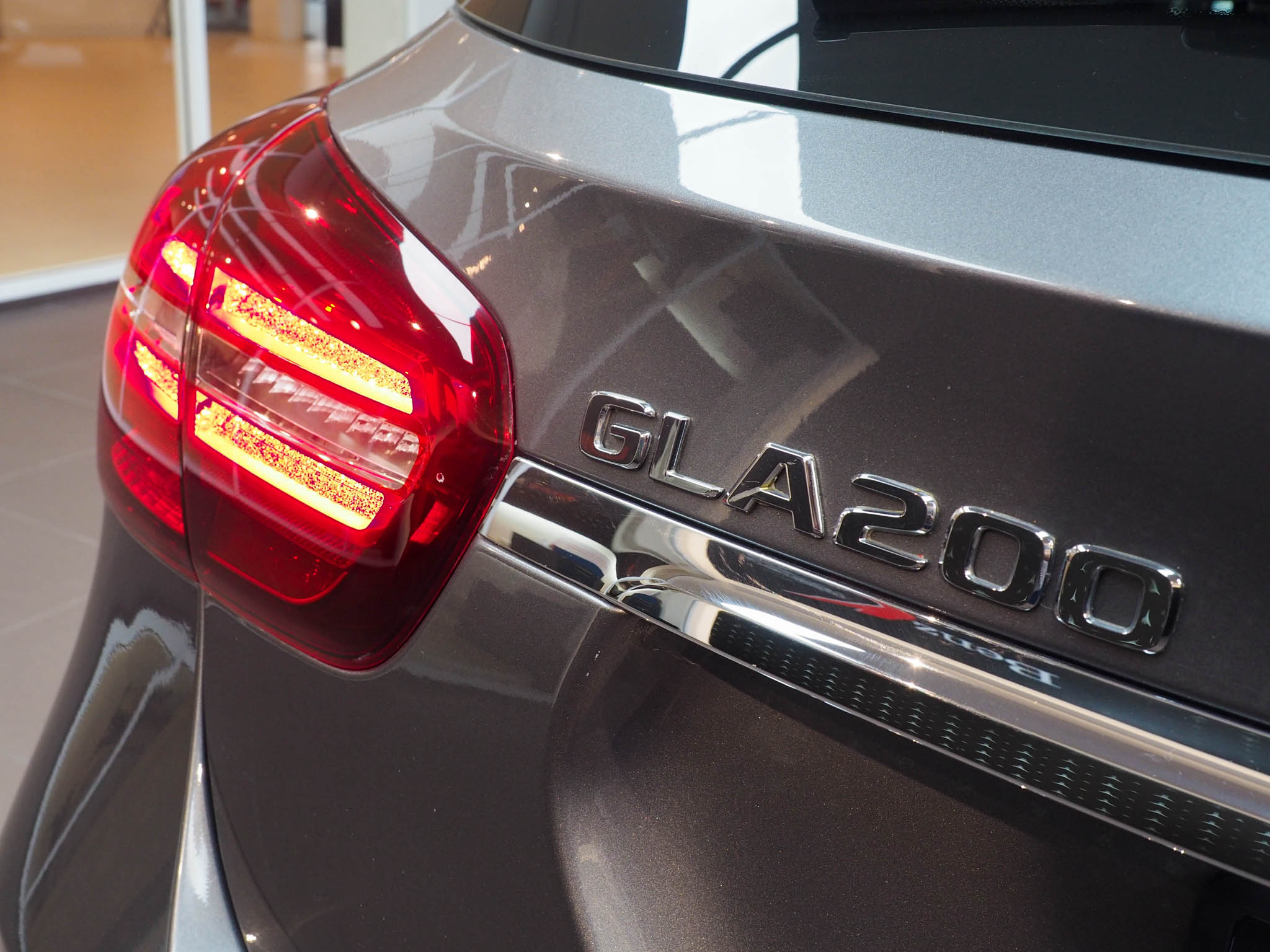 จองแล้ว GLA200 Urban W156