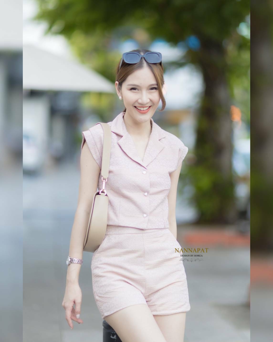 เสื้อซิปข้างแต่งกระดุม