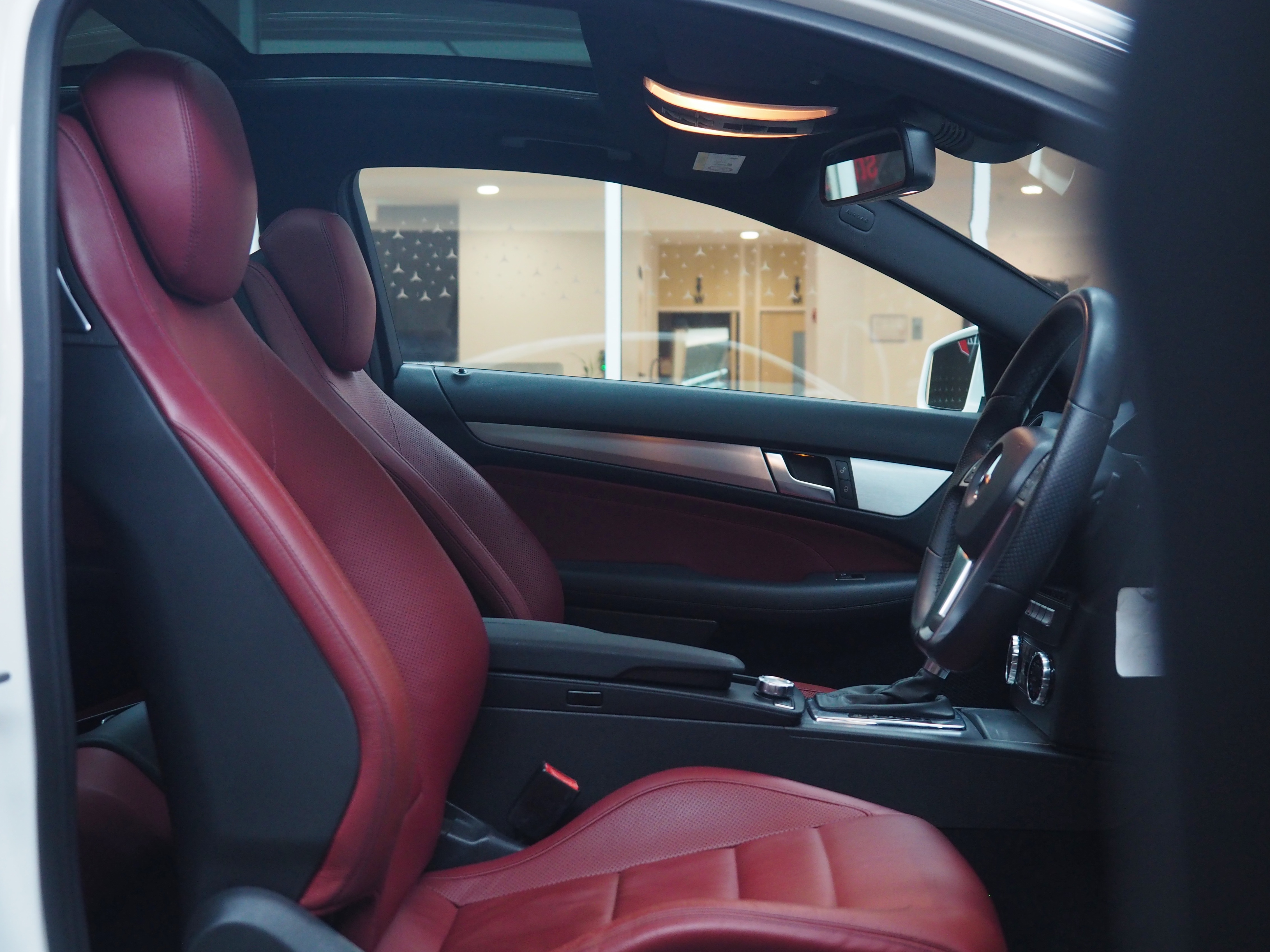 จองแล้ว C180 Coupe AMG W204