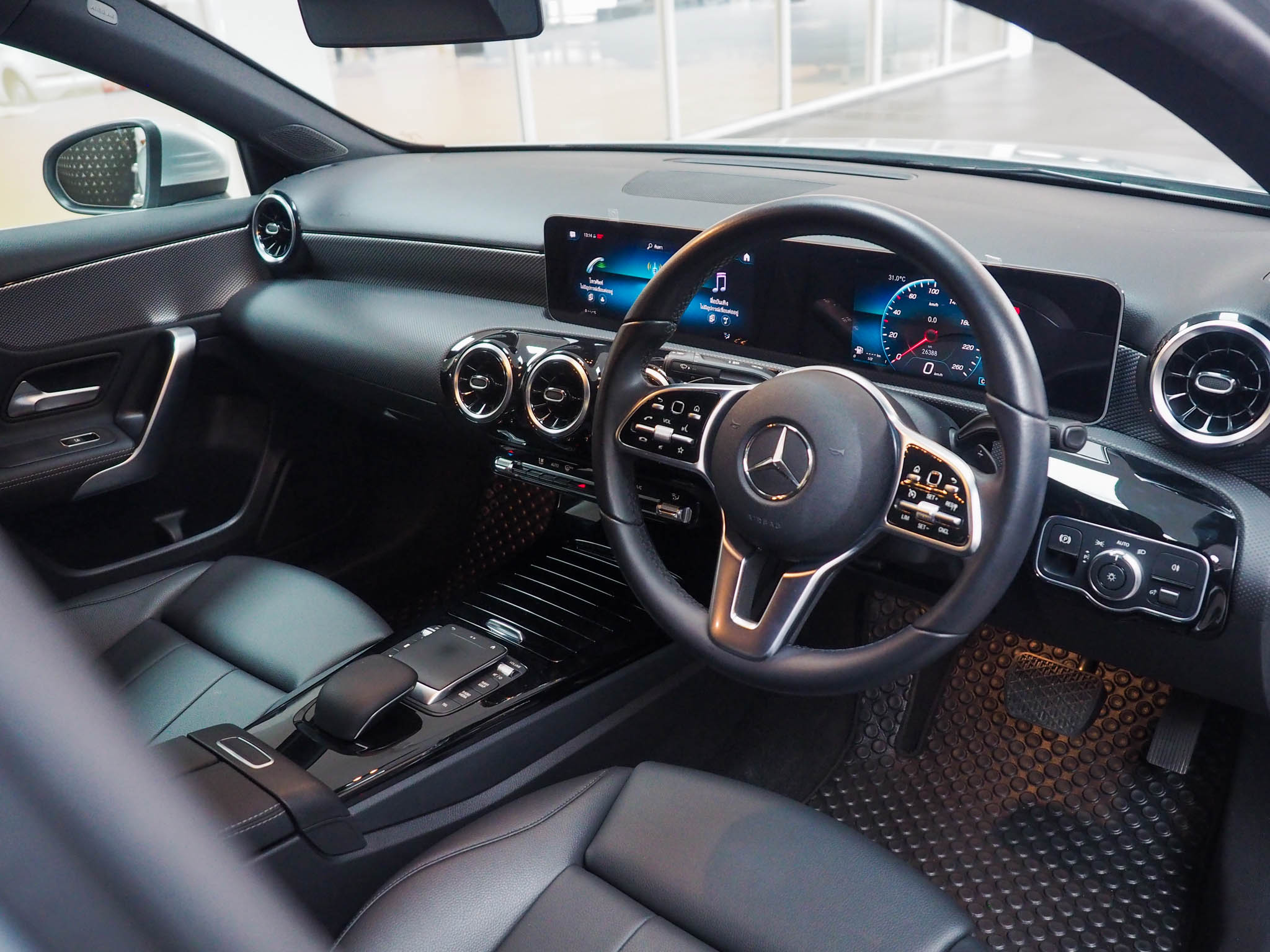 จองแล้ว A200 Progressive W177