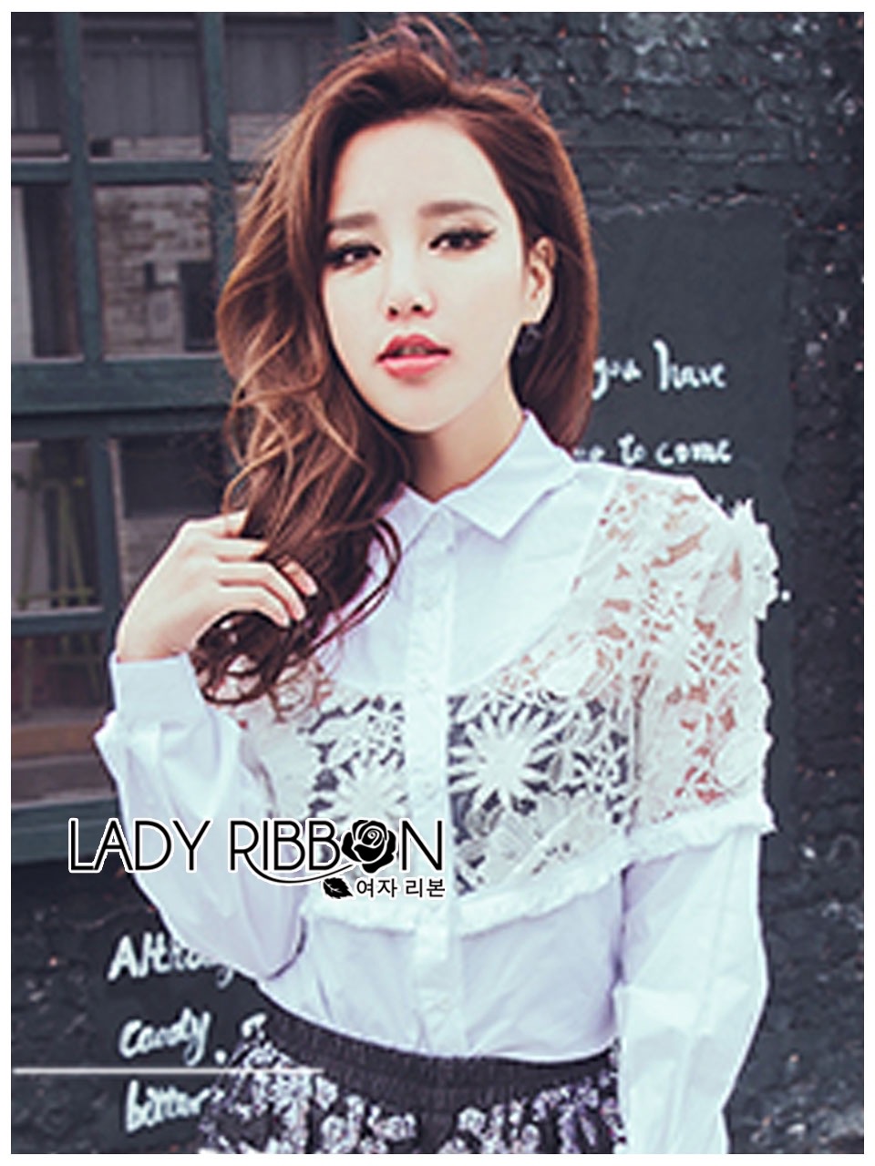Lady Ribbon Online Lace Cotton Shirt ออนไลน์ เชิ้ตผ้าคอตตอนตกแต่งผ้าลูกไม้ซีทรูสไตล์มินิมัล