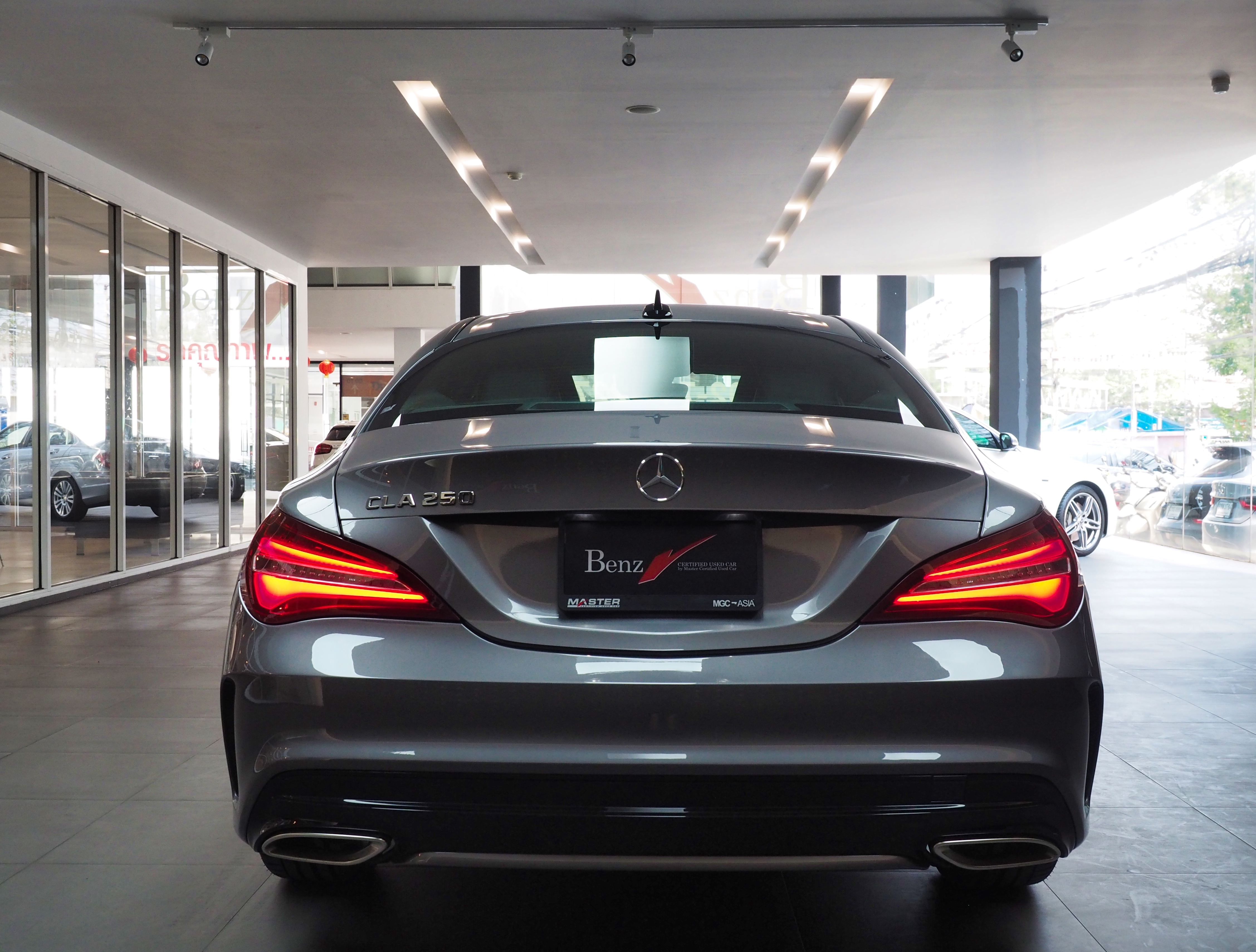 จองแล้ว CLA250 AMG W117