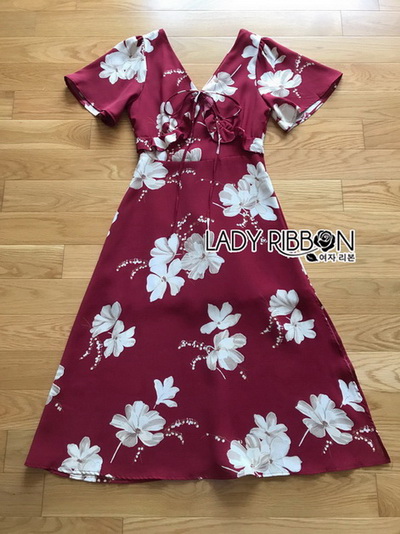 เดรสสีแดงเบอร์กันดีพิมพ์ลายดอกไม้สีขาว