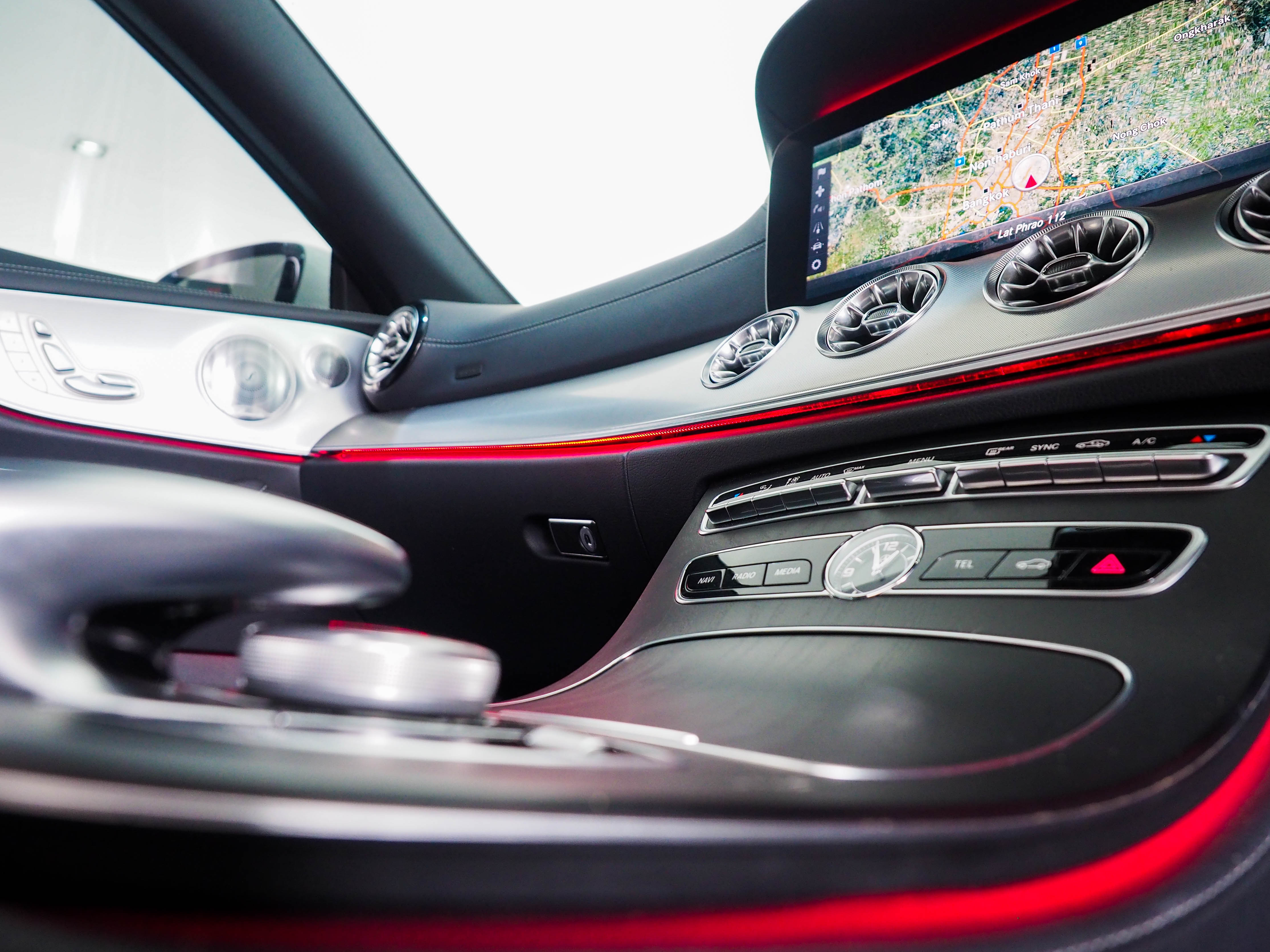 จองแล้ว E300 Coupe AMG W238