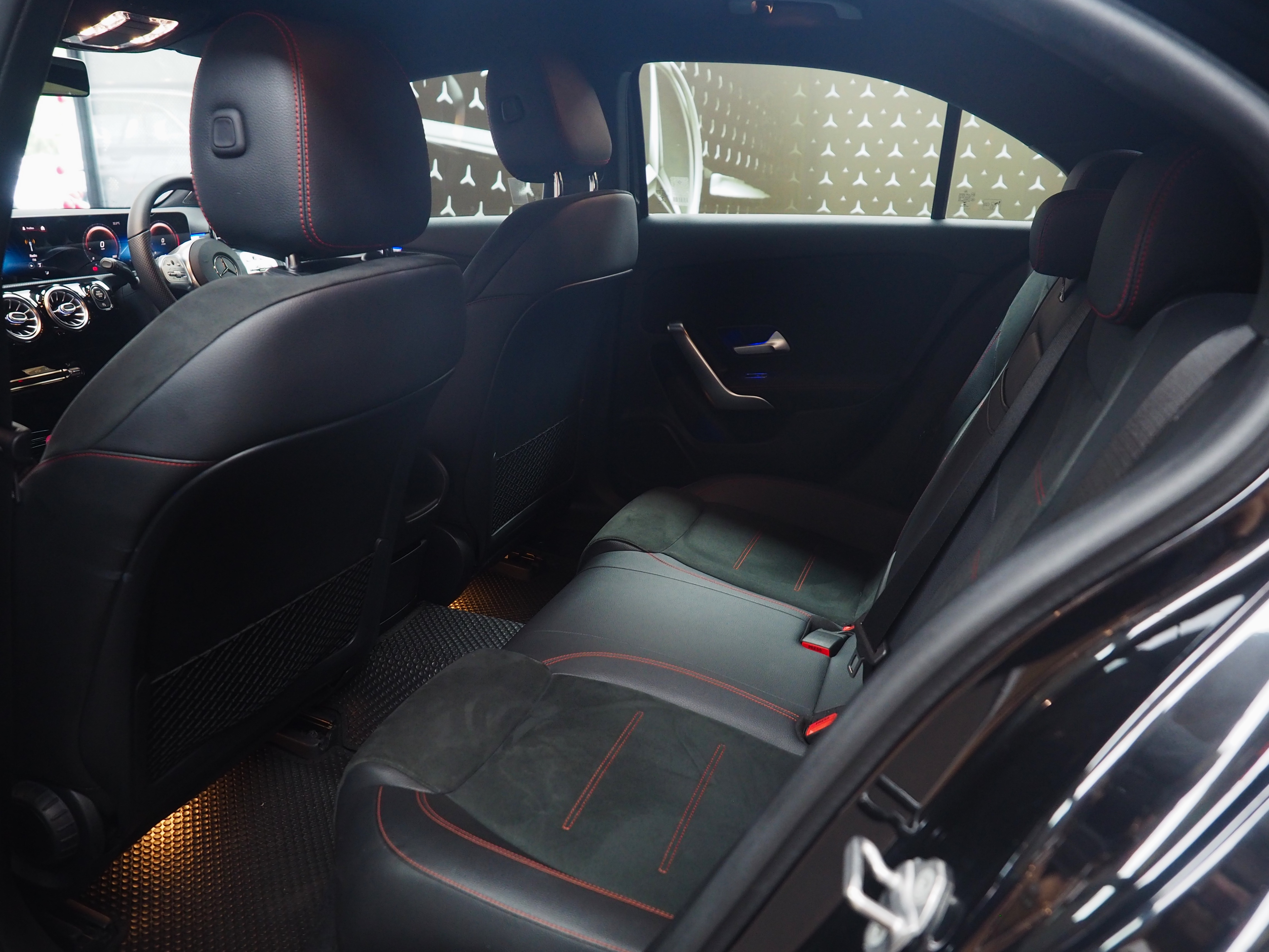 จองแล้ว A200 AMG Dynamic W177