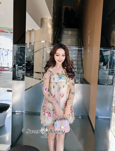 เดรสปักสายเดี่ยวสีครีม