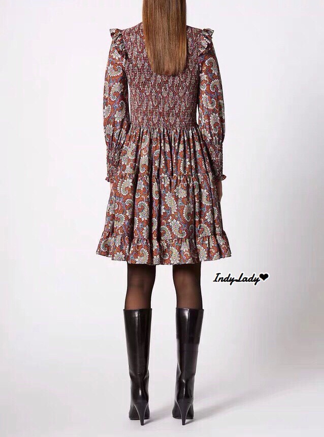 Dress สั้น ช่วงอกเป็นสม๊อก