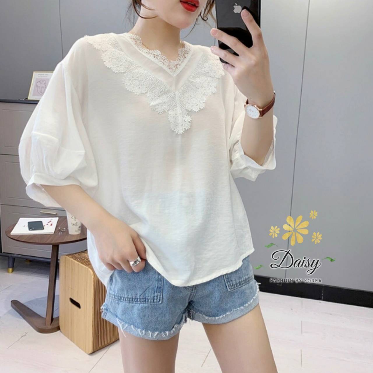 เสื้อคอวีแต่งลูกไม้ ผ้าจอร์เจียนิ่ม