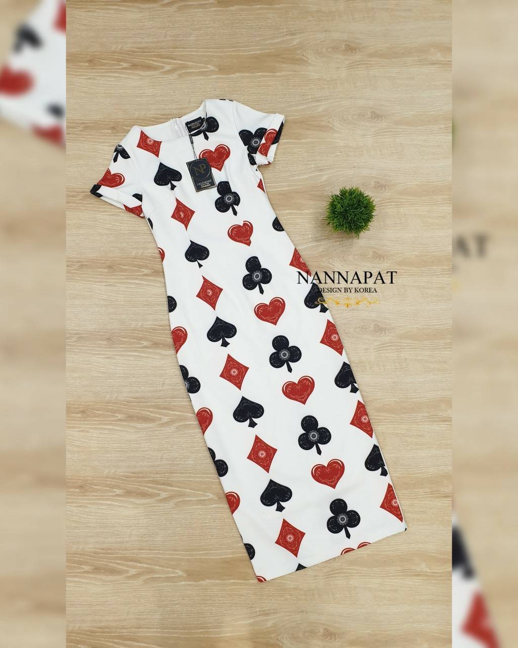 เดรสงานซิปหลังผ่าหลังทรงสวย