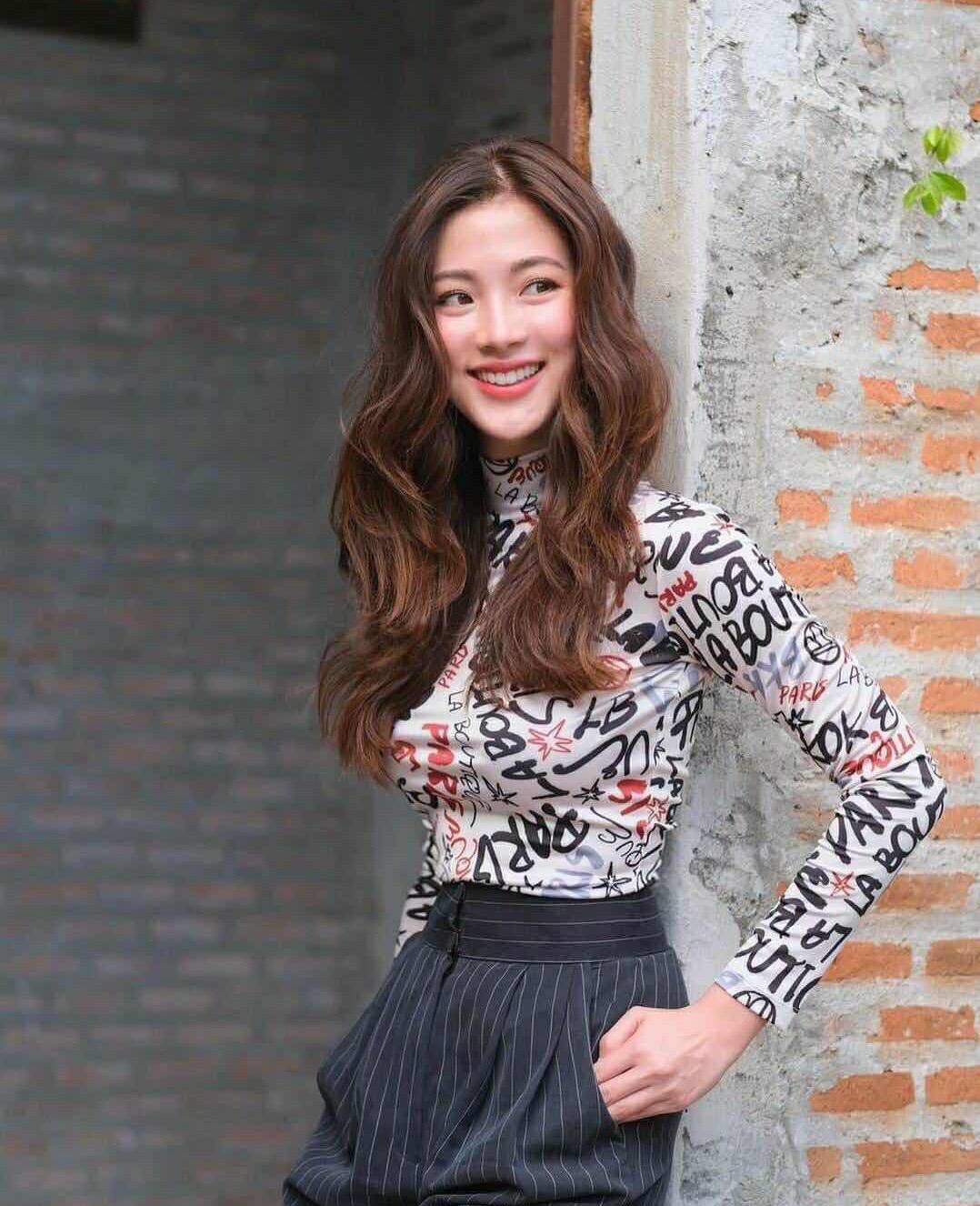 เซทแขนยาวดีไซน์ลวดลายกำลังฮอต