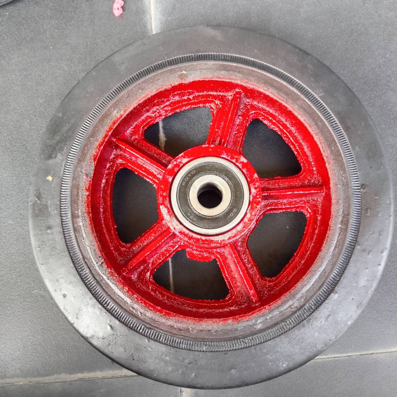 ล้อรถเข็น (ตัน) 10นิ้ว แกน 17mm พร้อมลูกปืน