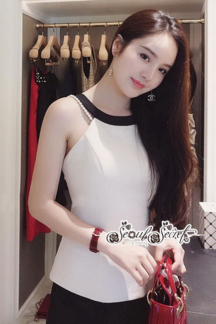 เสื้อทรงเข้ารูปเปิดหลังสวยเซ็กซี่
