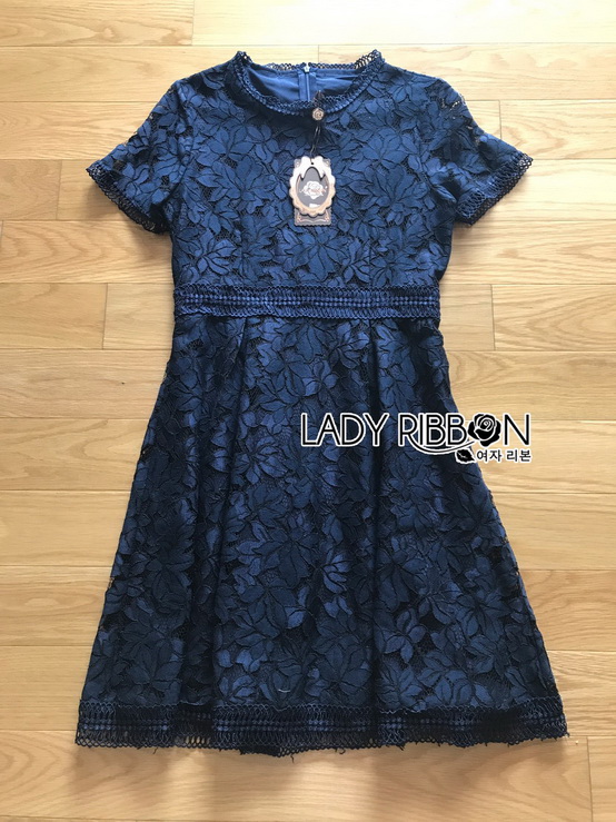 Lace Dress เดรสผ้าลูกไม้สีน้ำเงินเข้มทรงเบสิก
