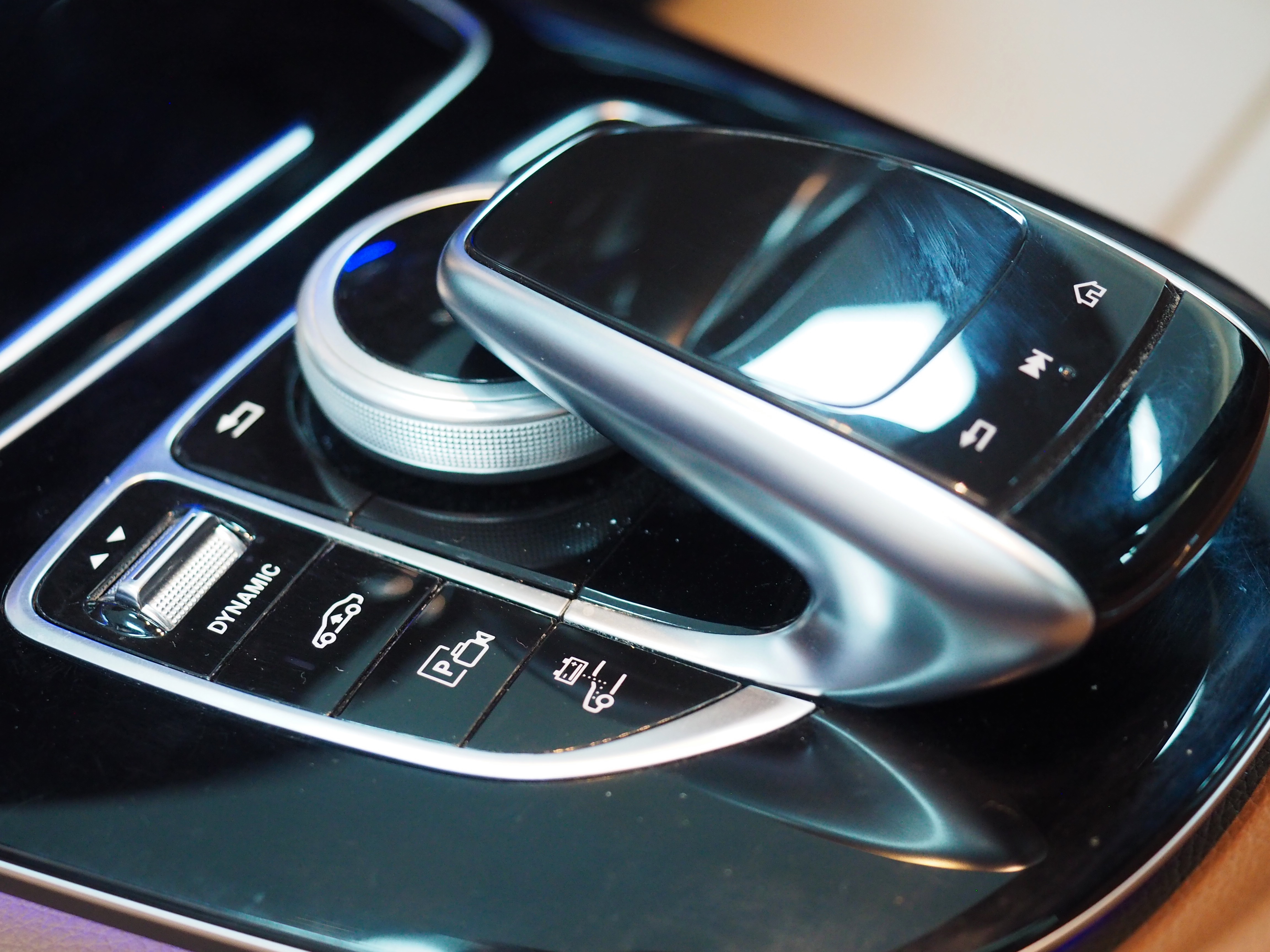 จองแล้ว E350e AMG Plug in Hybrid W213