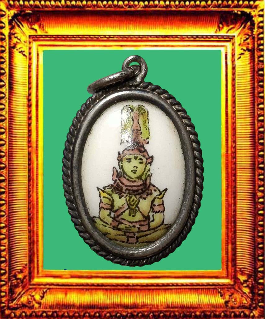 ล็อกเก็ตพอสเลนรุ่นแรกพระแก้วมรกต